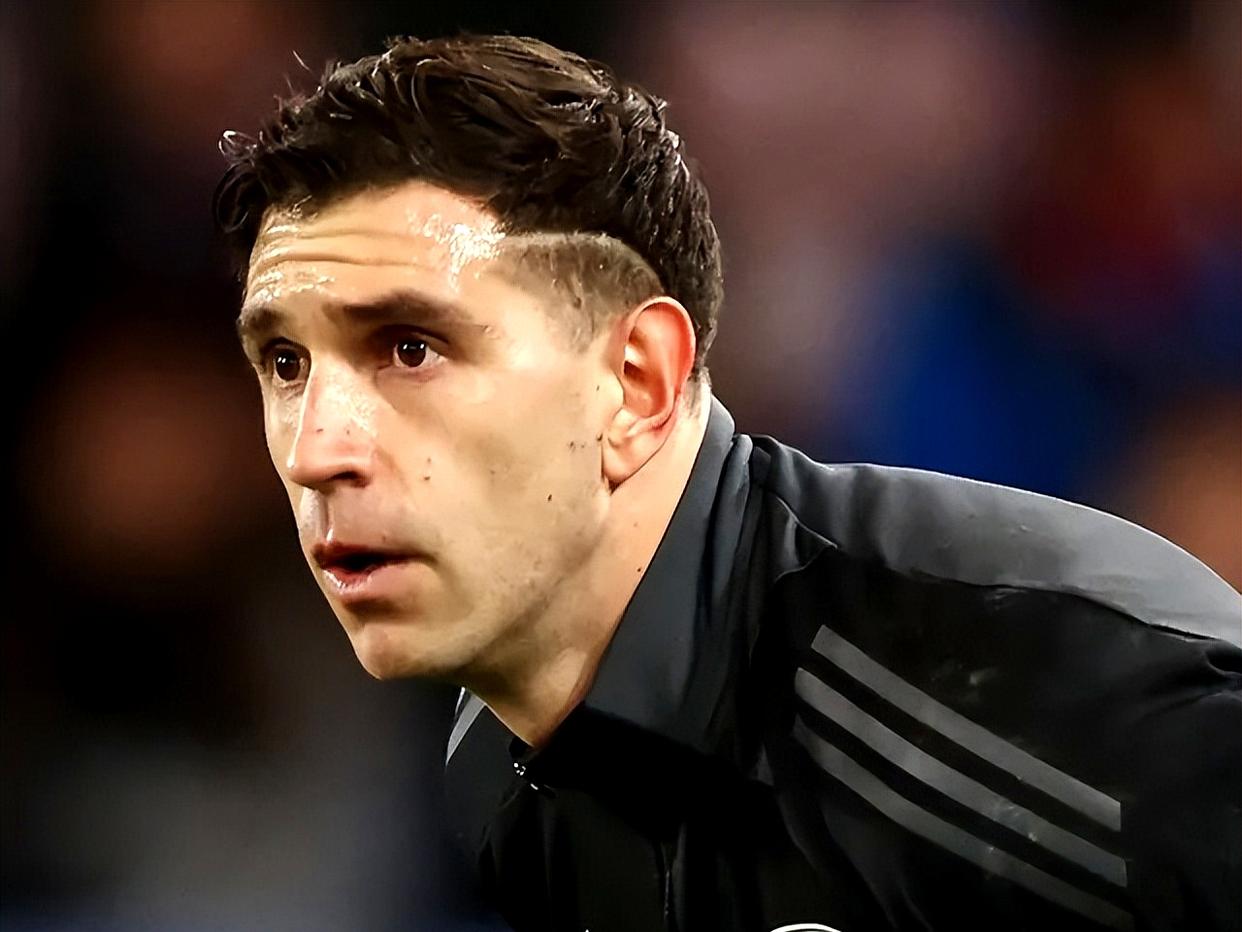 开云平台 -赛地聚焦——国王杯转会期热度飙升，曼联防线松动，目标明确，心理建设被强调的简单介绍