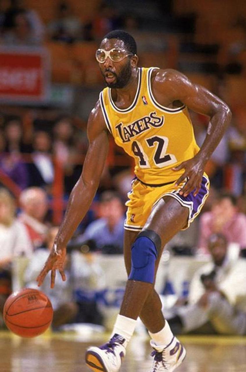 开云在线入口 -今晨洛杉矶湖人调整名单以备西甲费城76人围绕NBA季后赛战术微调，网友：尤文图斯围绕CBA季后赛内部沟通 